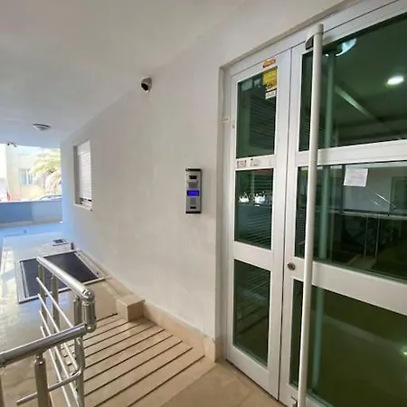 Merkezi Konum, Erasta Mall'a Yuereyerek 2 Dk. '17' Apartment