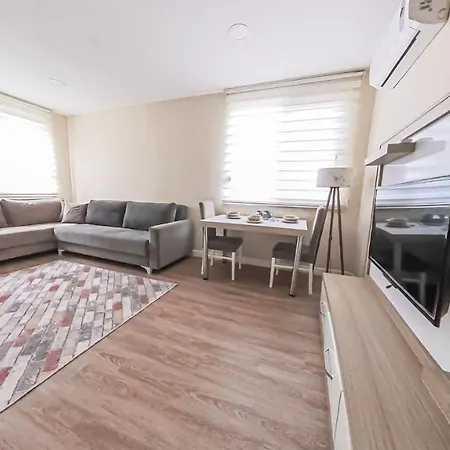 Apartment Merkezi Konum, Erasta Mall'a Yuereyerek 2 Dk. '17' Antalya